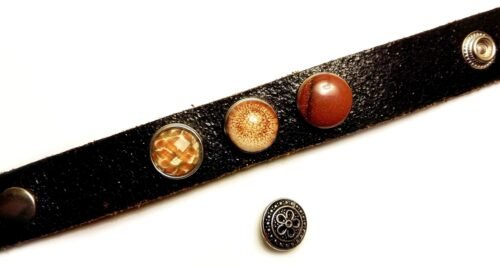 Snap Bracelet in Crackle Black/Brown Leather with four Snap Charms